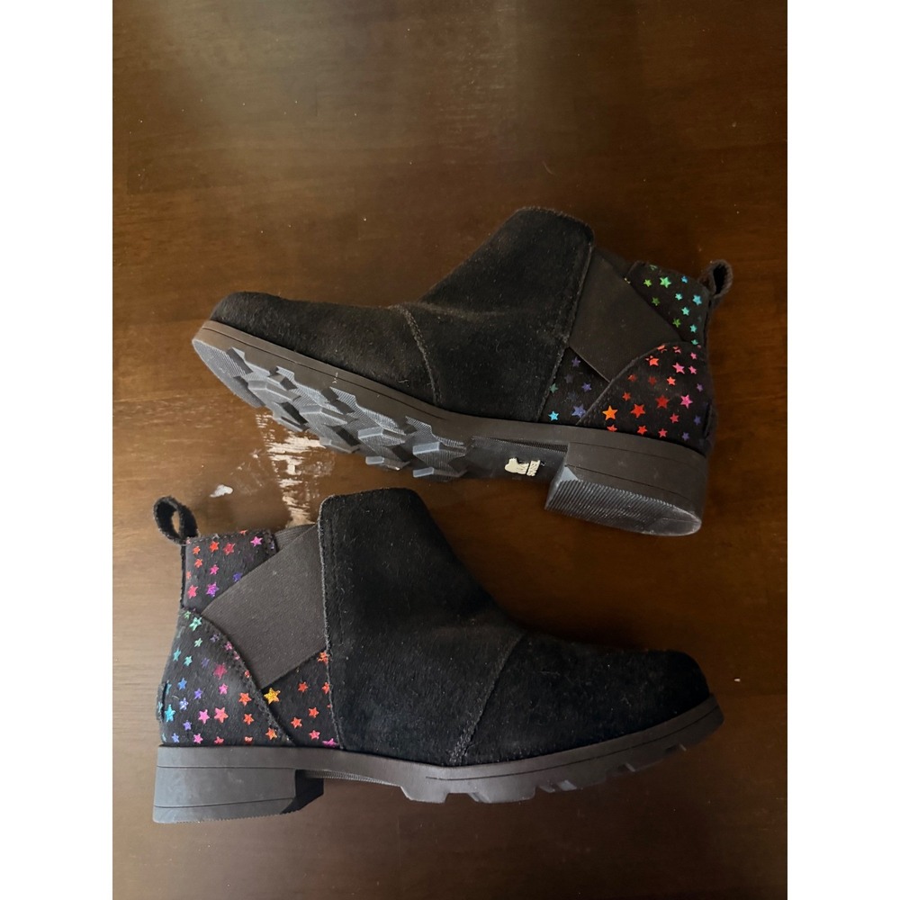 Sorel Kids Emelie Chelsea Boots Black Suede Rainbow Foil Stars NY3880-010 Size 5 - Picture 2 of 7